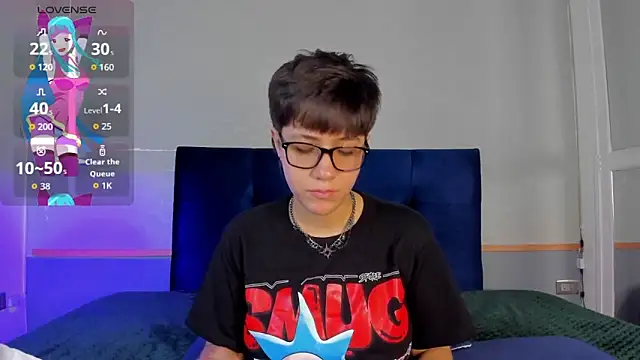 Tsuki Maru online show from November 25, 2025, 7:58 pm