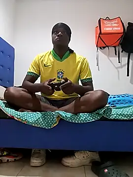 MackMacKenzie online show from November 7, 2025, 4:56 am