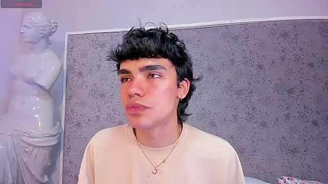 JoeCollins  online show from November 13, 2025, 3:49 am