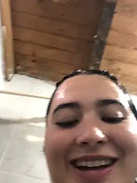 Alanna Ortiz online show from October 2, 2025, 9:00 pm