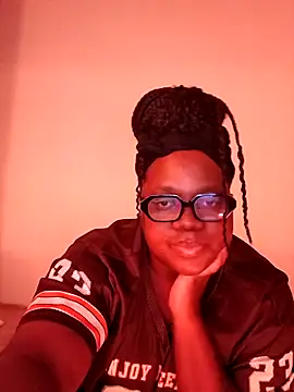 Snapshot of Gyminae chatting on October 28, 2025, 5:59 pm Gyminae online show from October 28, 2025, 5:59 pm