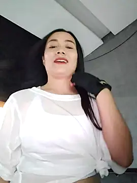 bingxin- online show from October 12, 2025, 5:06 am