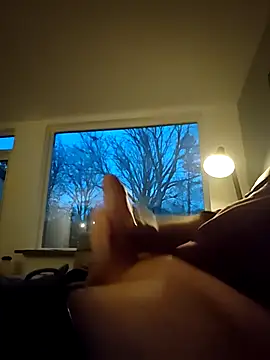 Youraverage online show from November 11, 2025, 6:24 am