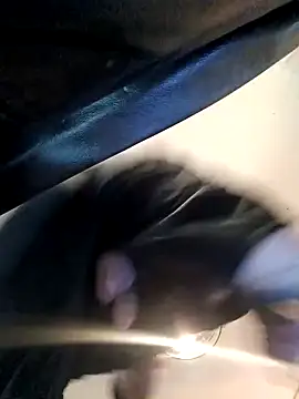 MRTATTWO online show from September 9, 2025, 4:23 am