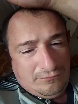 zurab39 online show from September 13, 2025, 4:23 am