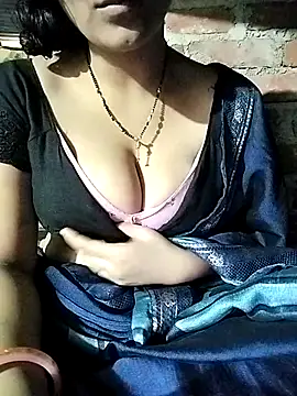 Hottestgirll online show from October 8, 2025, 7:06 am