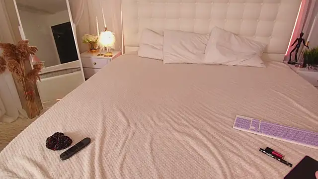 Lilit 1Love online show from September 26, 2025, 4:33 pm