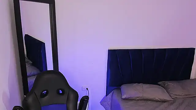 Snapshot of john_mystic chatting on October 10, 2025, 6:56 am john mystic online show from October 10, 2025, 6:56 am