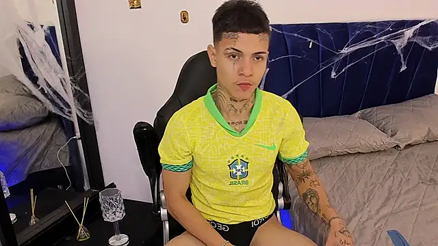 Snapshot of john_mystic chatting on October 29, 2025, 3:42 am john mystic online show from October 29, 2025, 3:42 am