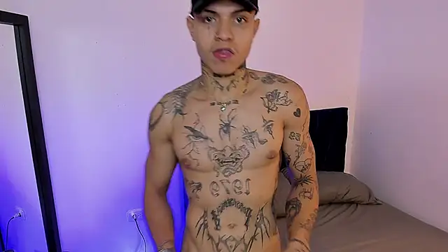 Snapshot of john_mystic chatting on November 7, 2025, 2:55 am john mystic online show from November 7, 2025, 2:55 am