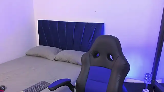 Snapshot of john_mystic chatting on November 9, 2025, 5:39 am john mystic online show from November 9, 2025, 5:39 am