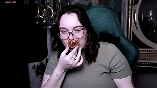 KatrinClark online show from September 26, 2025, 4:22 pm