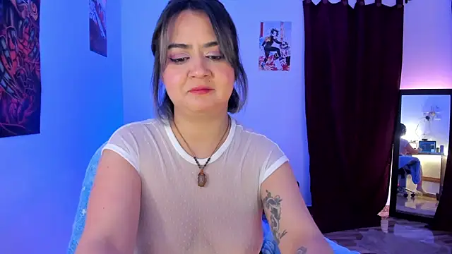 LylaVixxen online show from June 28, 2026, 5:02 am