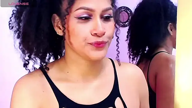 AYSHA WATSON online show from October 14, 2025, 1:12 pm