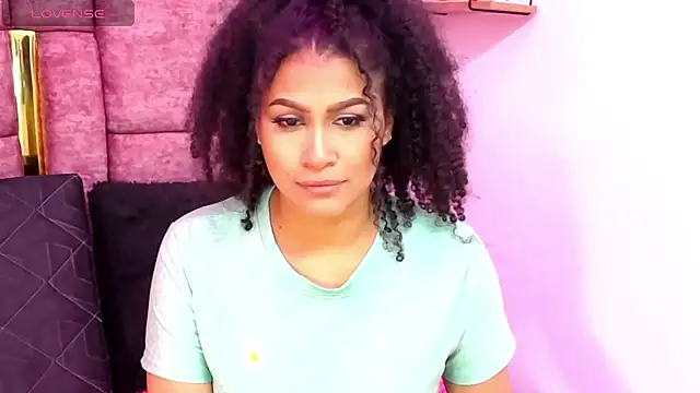 AYSHA WATSON online show from October 15, 2025, 1:11 pm