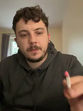 Snapshot of XXKieran chatting on October 3, 2025, 8:22 am XXKieran online show from October 3, 2025, 8:22 am