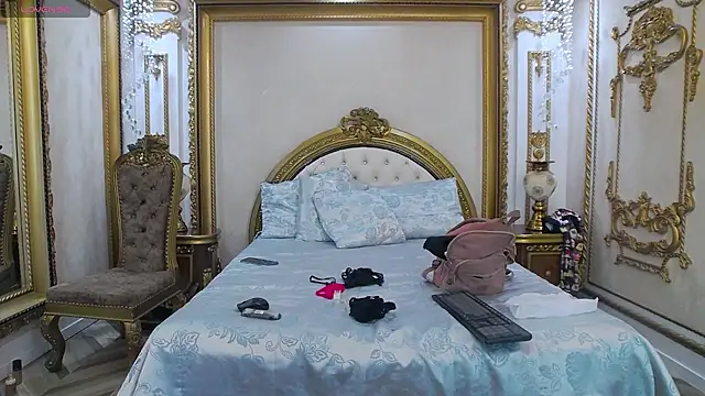 ZaraRoux online show from October 30, 2025, 8:53 pm