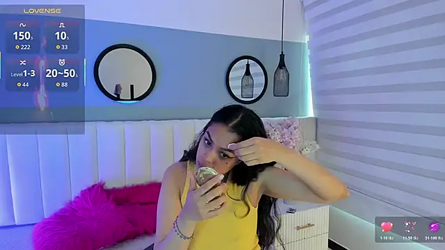 Mila Hank  online show from November 26, 2025, 12:17 pm