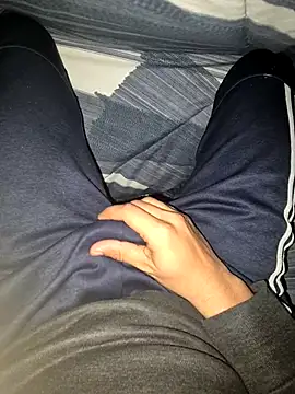 RockRolaxxx online show from February 12, 2026, 8:04 pm