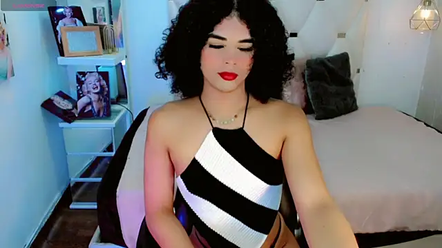 Veronica Misst  online show from September 10, 2025, 11:43 am