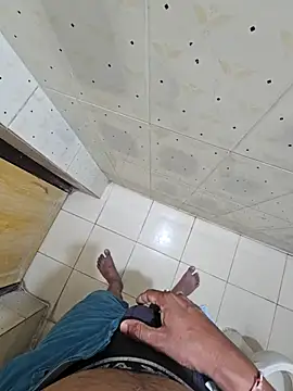 Gamecoc online show from October 12, 2025, 5:34 pm