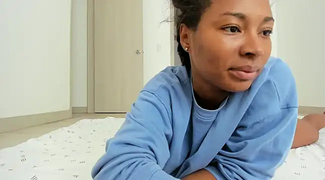Meganbelford1 online show from January 10, 2025, 2:23 pm