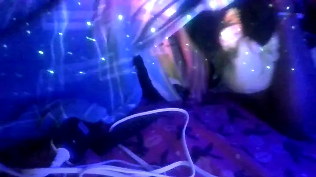 prettymaa online show from December 18, 2025, 6:08 am