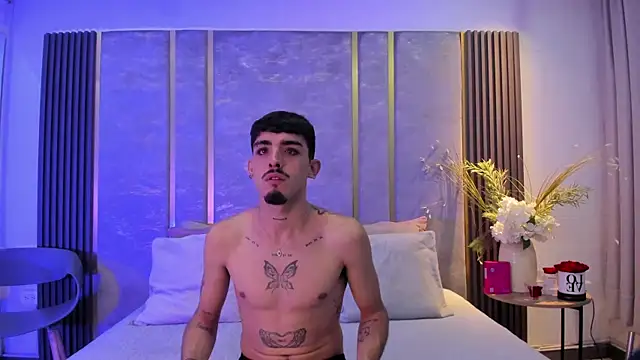 NikoStone  online show from September 23, 2025, 4:04 am