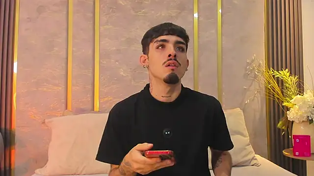 NikoStone  online show from September 27, 2025, 4:50 am