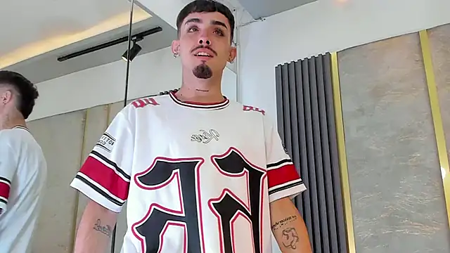 NikoStone  online show from October 14, 2025, 4:13 am