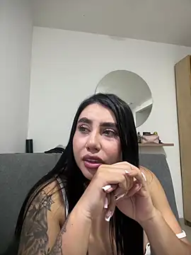 Snapshot of Sophie_Dreamss chatting on June 26, 2026, 10:58 pm Sophie Dreamss online show from June 26, 2026, 10:58 pm