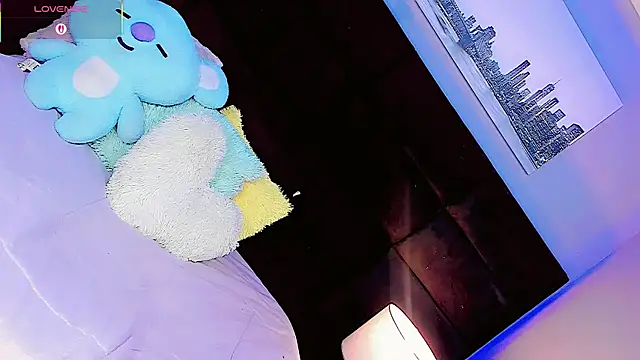 Nauthy girl online show from January 5, 2026, 5:27 pm