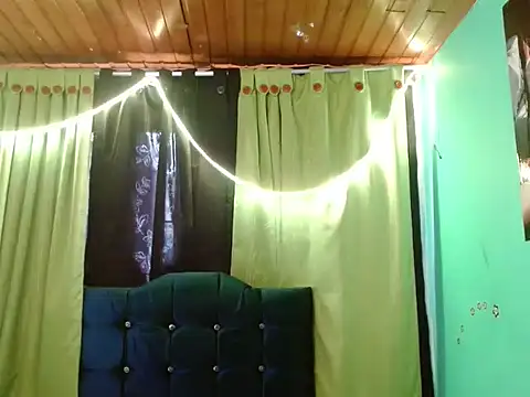 canelasexy 1 online show from March 7, 2026, 7:33 pm