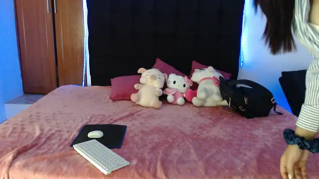 carla messy online show from September 22, 2025, 1:24 pm
