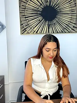 Adhara Rousse  online show from September 8, 2025, 7:46 pm