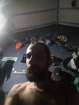 Snapshot of hairy_mannn chatting on February 24, 2026, 1:36 am hairy mannn online show from February 24, 2026, 1:36 am