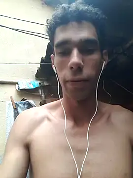 Dedede32 online show from September 22, 2025, 7:49 pm