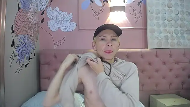 Aaron Fordd online show from November 25, 2025, 12:05 pm