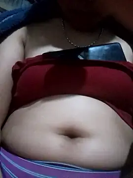 Snapshot of may-squirl chatting on October 8, 2025, 1:31 pm may-squirl online show from October 8, 2025, 1:31 pm