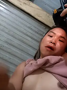 Snapshot of may-squirl chatting on October 11, 2025, 1:16 am may-squirl online show from October 11, 2025, 1:16 am