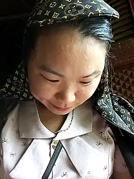 Snapshot of may-squirl chatting on October 20, 2025, 2:23 am may-squirl online show from October 20, 2025, 2:23 am