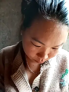 Snapshot of may-squirl chatting on October 21, 2025, 1:39 am may-squirl online show from October 21, 2025, 1:39 am