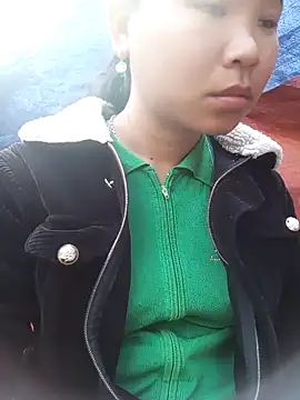 Snapshot of may-squirl chatting on October 30, 2025, 2:24 am may-squirl online show from October 30, 2025, 2:24 am