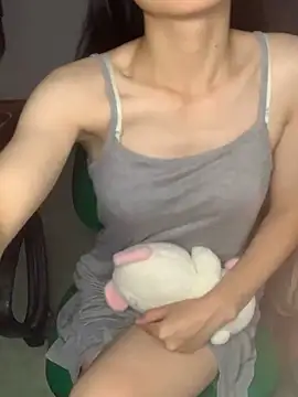 Snapshot of _Mon_23 chatting on October 1, 2025, 9:21 pm Mon 23 online show from October 1, 2025, 9:21 pm