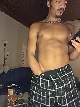 Snapshot of TRILLAHUNG chatting on February 14, 2026, 5:37 am TRILLAHUNG online show from February 14, 2026, 5:37 am