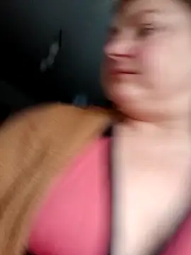 LiluLiluLilu online show from February 13, 2026, 7:48 am