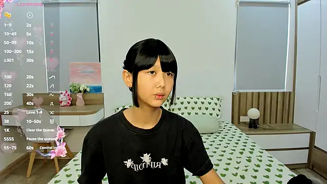 Snapshot of gabby_little chatting on July 8, 2026, 4:39 am gabby little online show from July 8, 2026, 4:39 am
