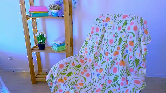Kristysunn online show from September 13, 2025, 11:21 am