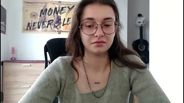 HotAnna2004 online show from October 18, 2025, 10:27 am