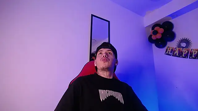 Anhonymus  online show from October 11, 2025, 3:39 am